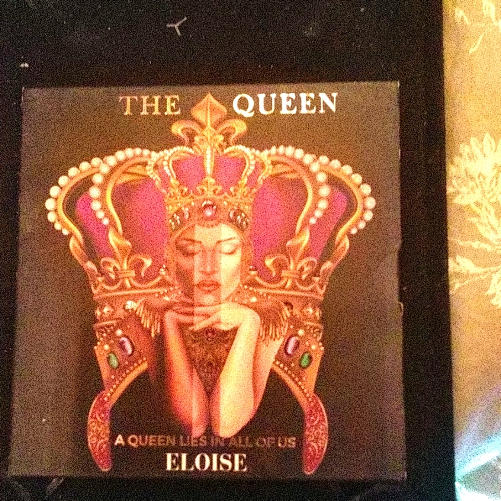 The Queen Eyeshadow Pallet